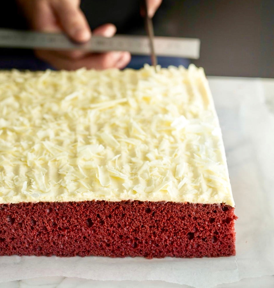 Goofy - Red Velvet Iced Slab Cake 3.1kg, vegan