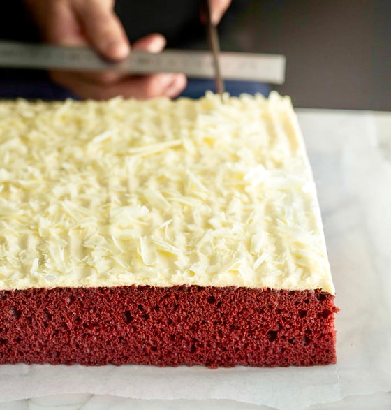 Goofy - Red Velvet Iced Slab Cake 3.1kg, vegan