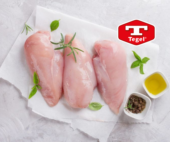 Tegel Chicken Breast, Skinless 2.5kg bagged, price per kg (average weight 2-2.8kg each)